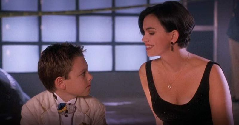 Disney fans are traumatized by a disturbing scene in '90s classic movie: "This was messed up..."