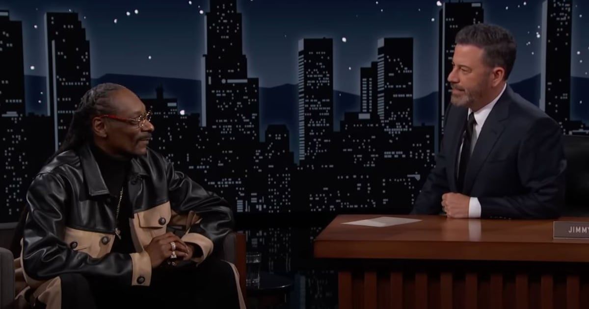 A screenshot of Snoop Dogg and Jimmy Kimmel from an episode of 'Jimmy Kimmel Live' (Cover Image Source: YouTube | Jimmy Kimmel Live)