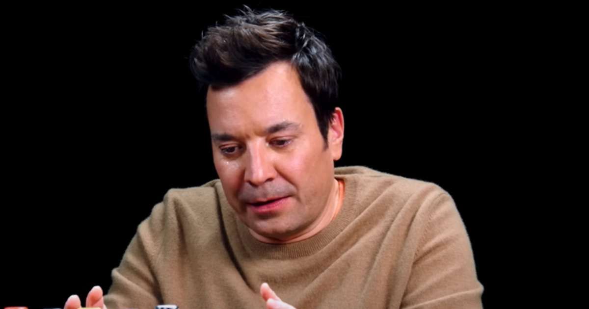 A screenshot of Jimmy Fallon from an episode of 'Hot Ones' (Cover Image Source: YouTube | First We Feast)