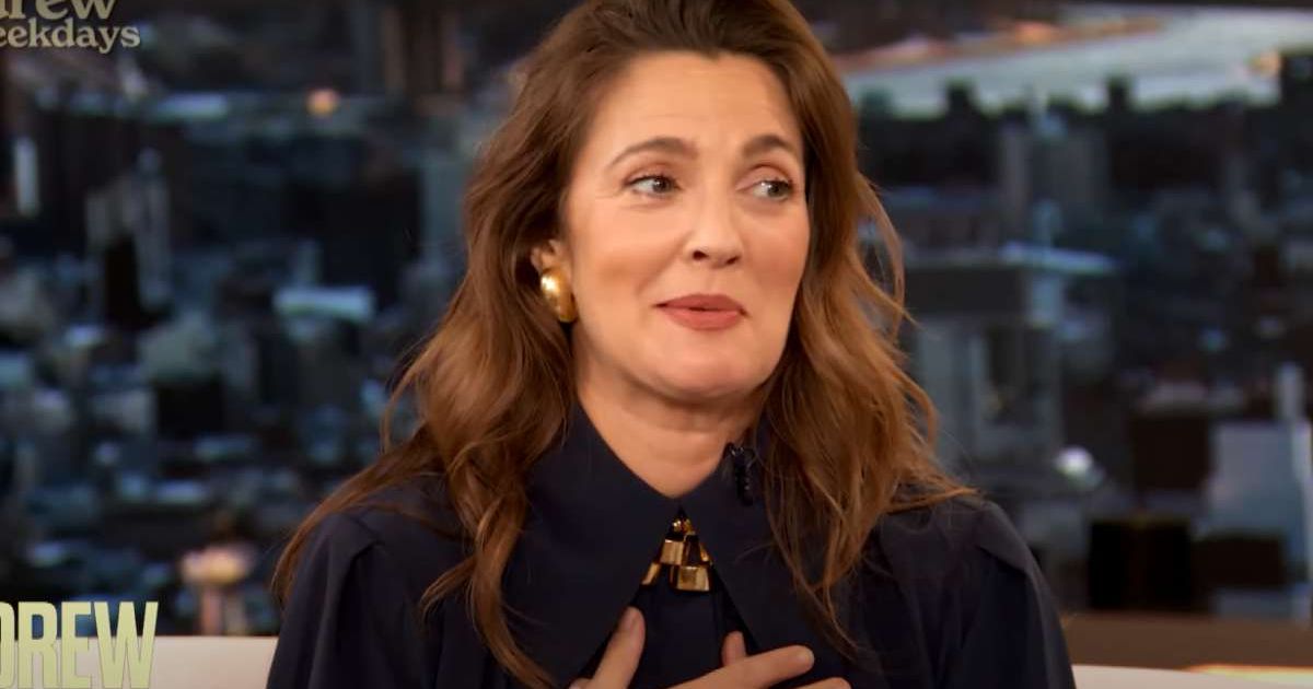 Drew Barrymore reveals her ‘sexiest’ kiss was with a female star in the ‘90s: "It did involve..."