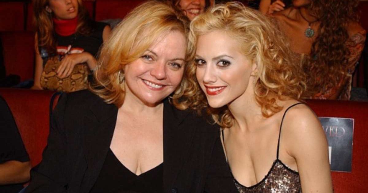 Brittany Murphy and mom Sharon Murphy (Cover image source: Rebecca Sapp/WireImage | Getty Images)