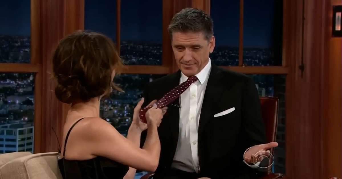 A 'Bond' girl teased Craig Ferguson with one move that left him speechless: "Let's do it again..."