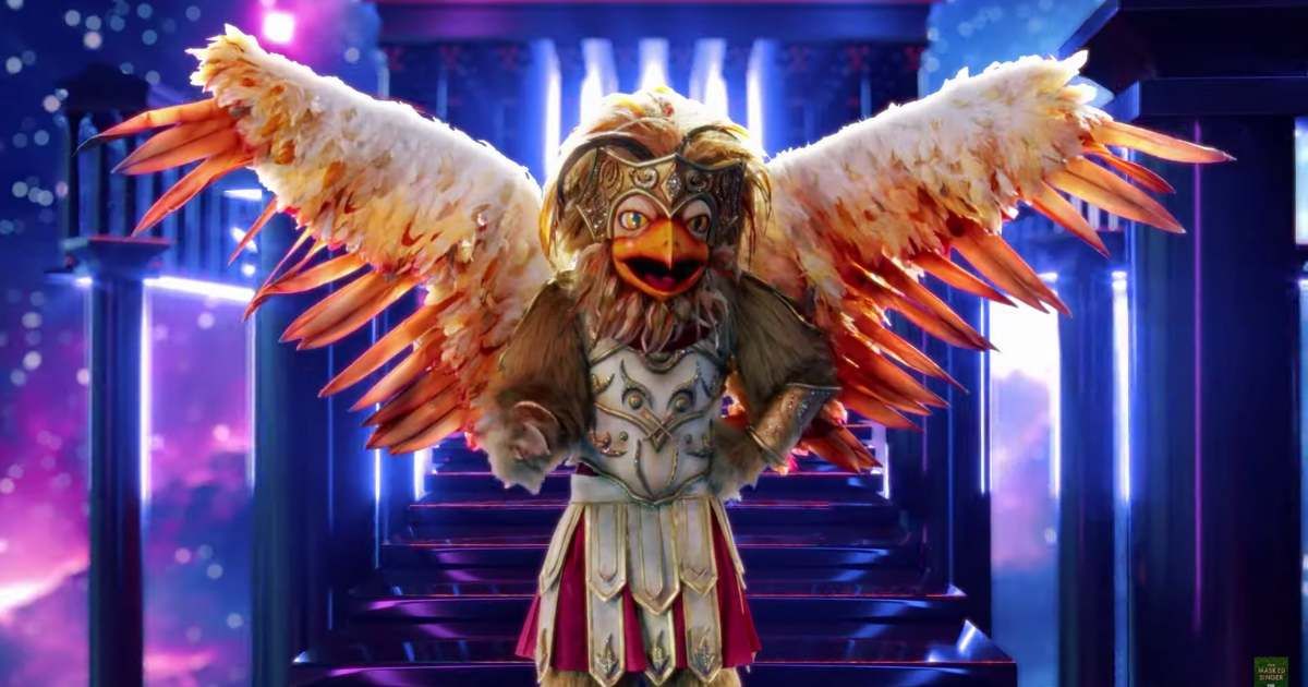  A ‘DWTS’ fan favorite stunned everyone with a ‘Masked Singer’ reveal no one saw coming