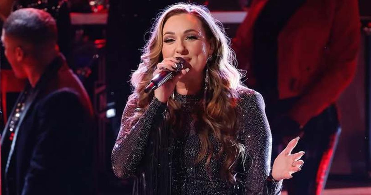 After competing on both 'The Voice' and 'American Idol' — contestant says one treated her like 'crap'