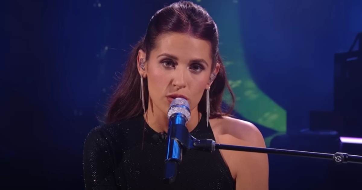 ‘American Idol’ contestant walked in hoping for a golden ticket — but found her biological family instead