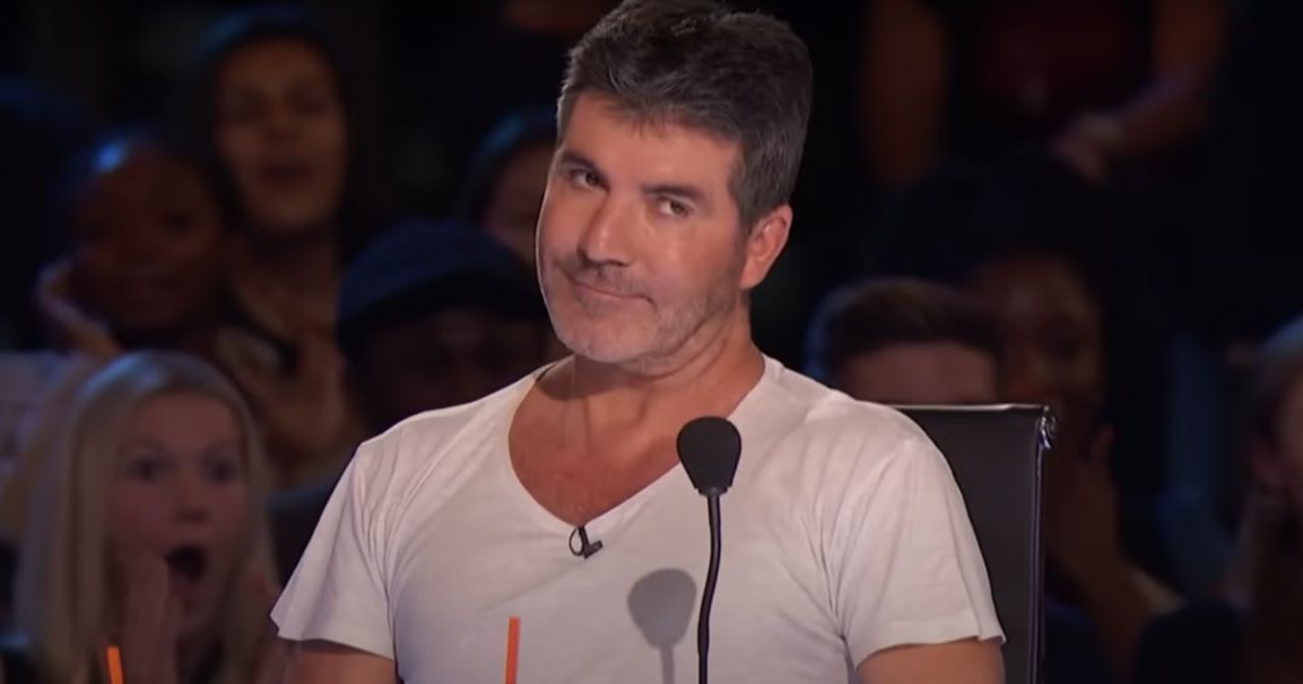 Simon Cowell called 'AGT' singer a 'manic mess' — and the audience booed like he was a movie villain