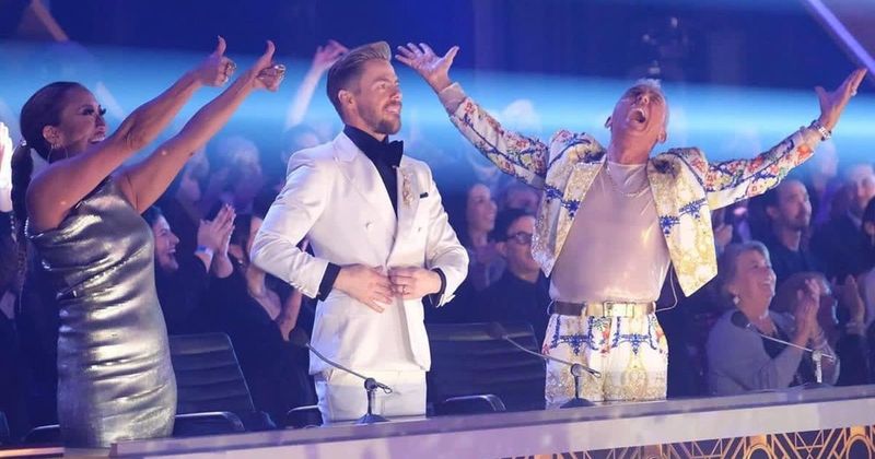 A TikTok moment has ‘DWTS’ fans speculating that a pro’s niece could soon join the dance floor lineup