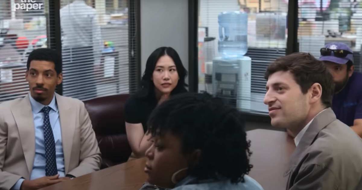 ‘Office’ spin-off ‘The Paper’ drops breaking news just one day before series premiere