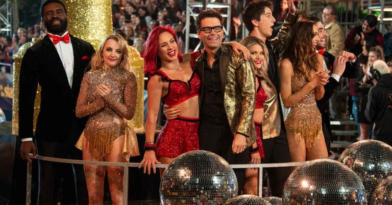 A ‘DWTS’ champ admits he was a terrible dancer, reveals how he ‘cheated’ to win the show: ‘I would record...’