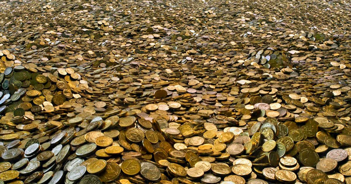 A hoard of gold coins. (Representative Cover Image Source: Getty Images | Photo by 	H-Gall)