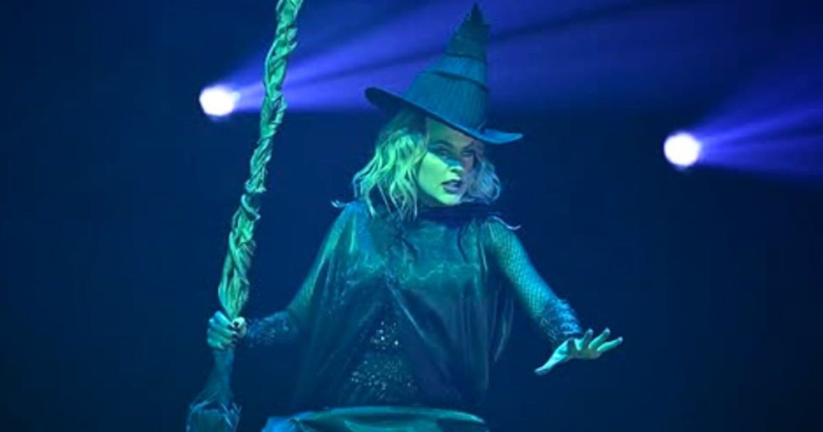 Elaine Hendrix breaks down before ‘Defying Gravity’ on ‘DWTS’—then wows judges with an epic performance