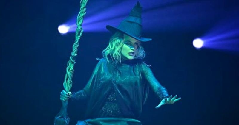 Elaine Hendrix breaks down before ‘Defying Gravity’ on ‘DWTS’—then wows judges with an epic performance