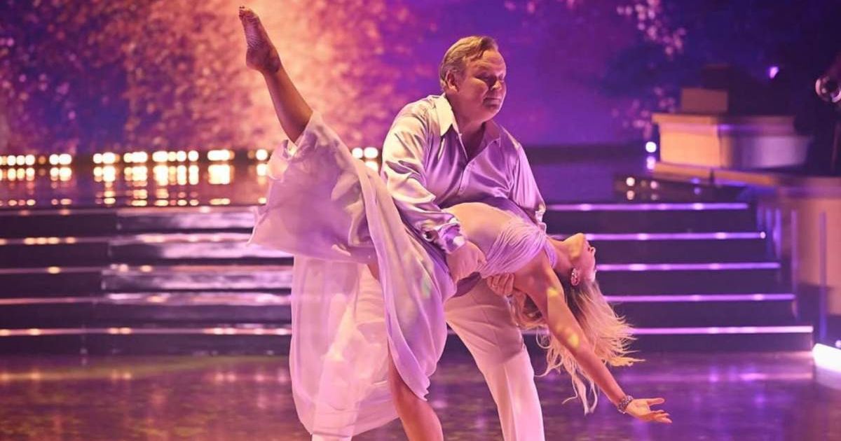 Andy Richter tears up during 'DWTS' Rock & Roll Night amid continued low scores: ‘It feels like…’