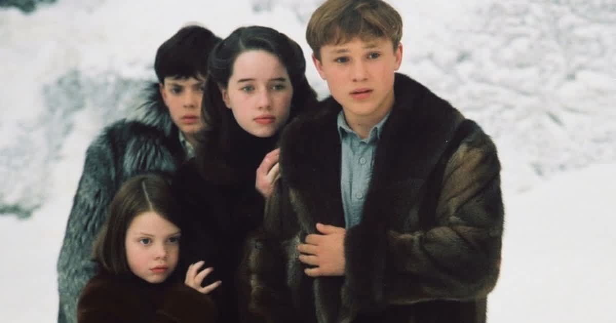 OG 'Narnia' cast reunites to celebrate movie's 20th anniversary and it's a picture-perfect moment