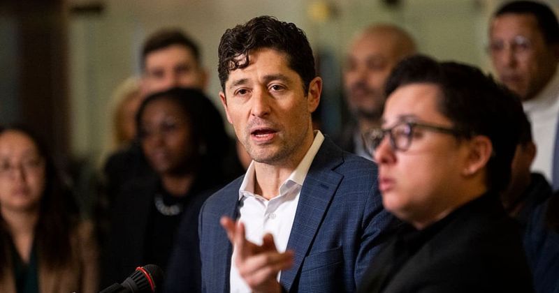 Minneapolis Mayor Jacob Frey cites public 'mistrust' in federal probe of ICE shooting