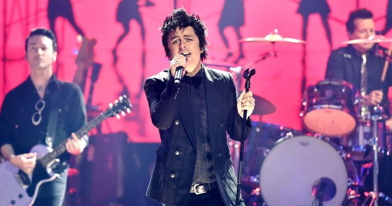 'Green Day' frontman Billie Joe Armstrong blasts ICE agents at Super Bowl party