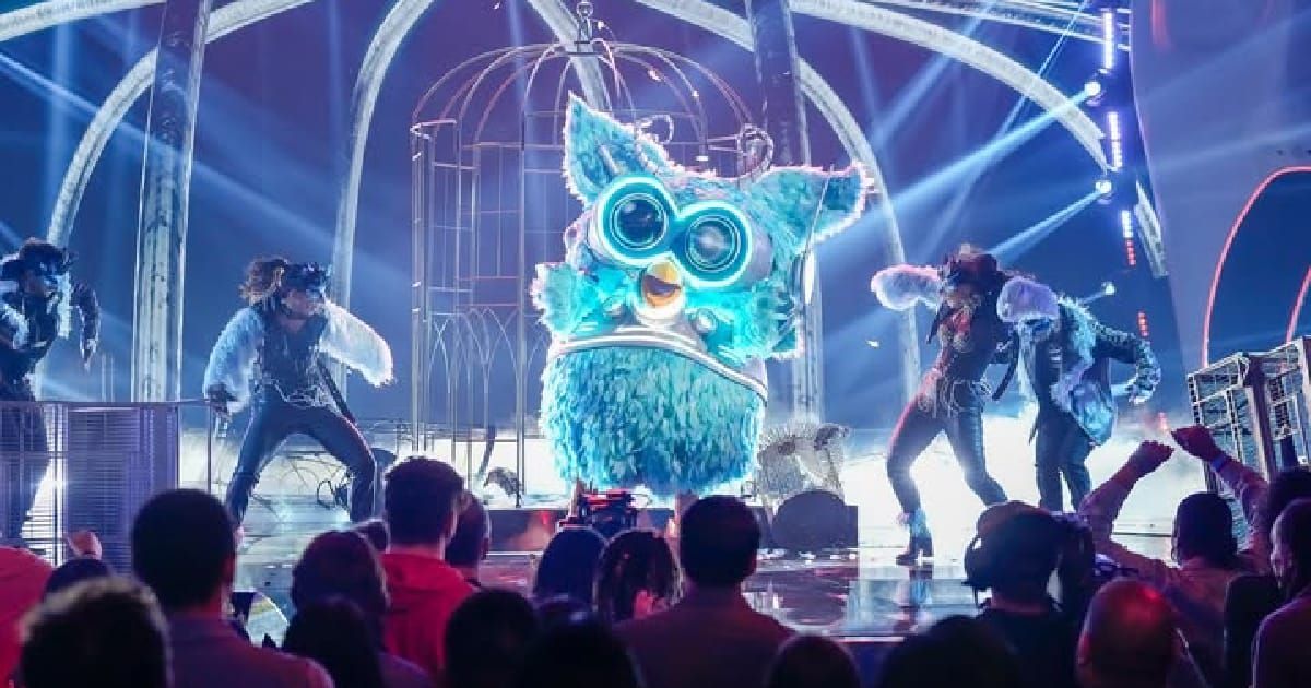 Who went home on ‘The Masked Singer 14’? Judges stunned to find  Miley Cyrus family member behind Owl mask