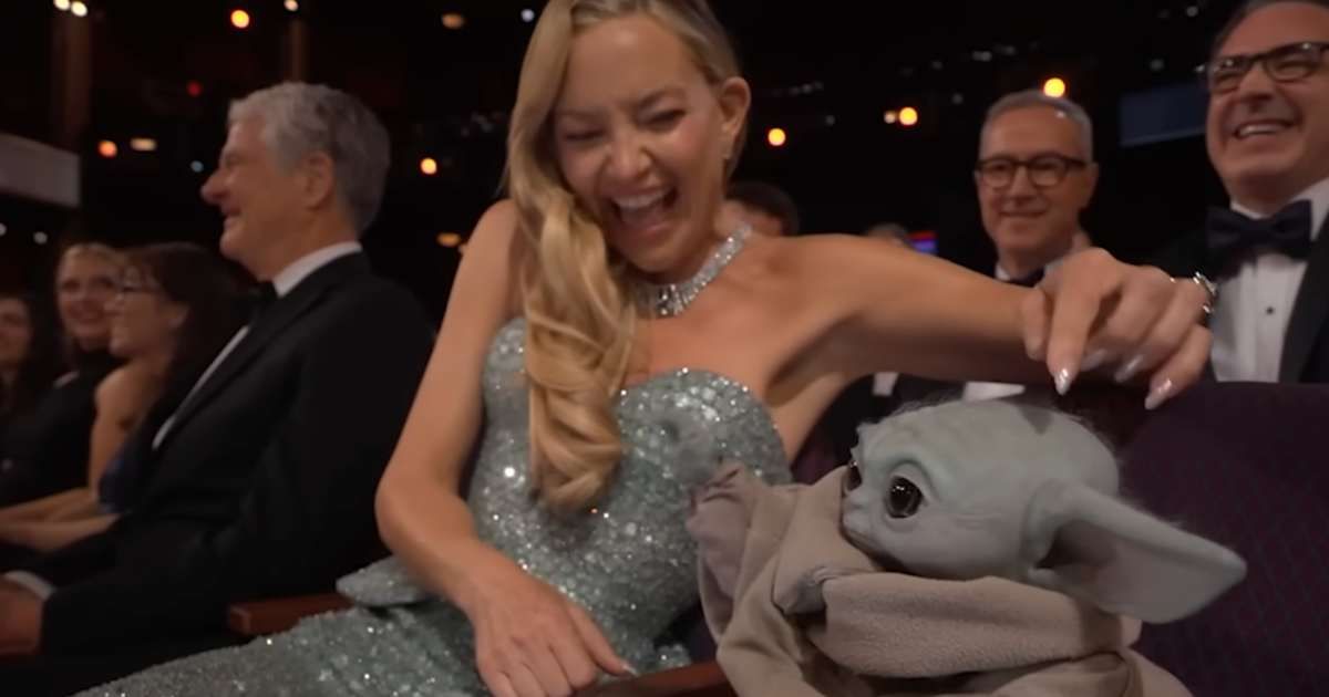 Grogu crashes Oscar 2026, tries to clap as 'Aliens' star recreates iconic line: 'Get away from...'