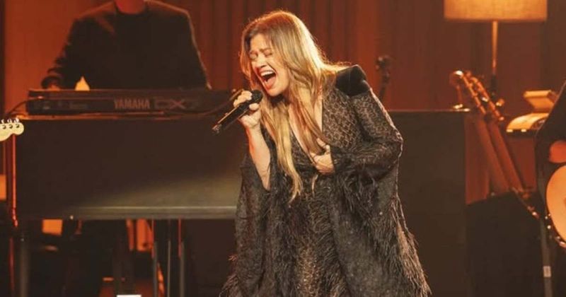 Kelly Clarkson missed ‘The Voice’ Season 29 Battle Round rehearsals and the reason is heartbreaking