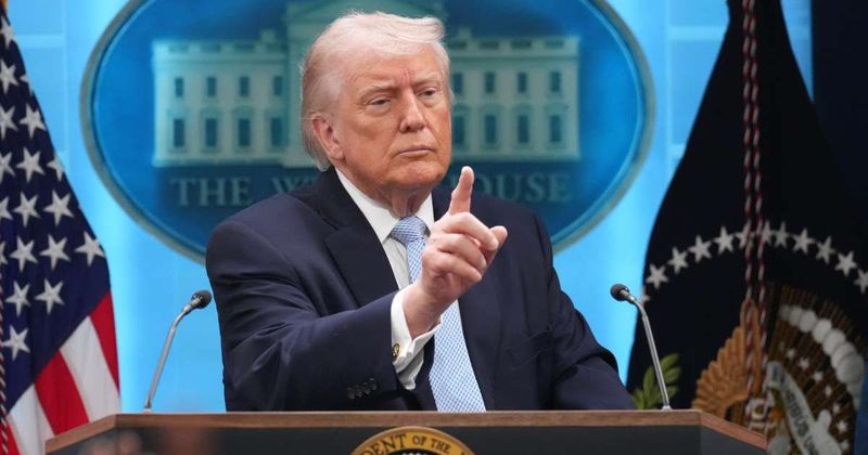 Trump threatens media with jail over Iran leak as Pentagon outlines rescue mission