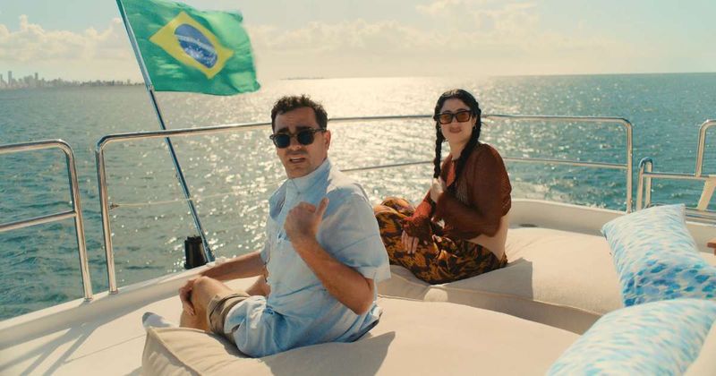 Dan Levy opens up on Season 2 of Netflix's comedy thriller 'Big Mistakes': 'A big old...'