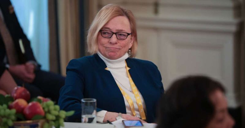  Maine Gov Mills quits Senate race, says she had the fight but not the money as Platner takes over