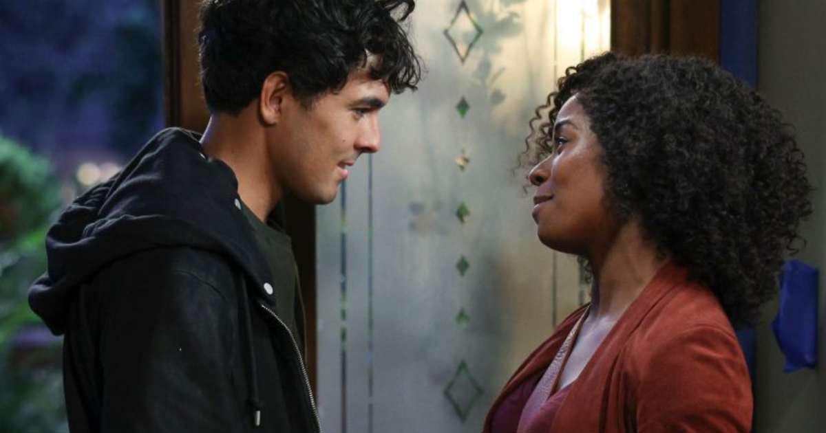 'Grey's Anatomy' Episode 17: What if Lucas and Simone's hookup was not random? Fans have a theory