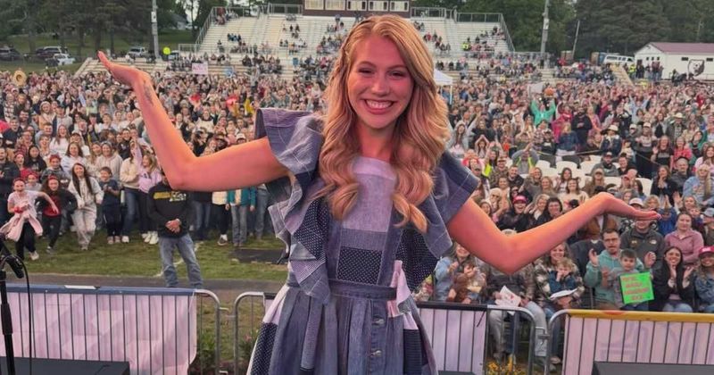Will Hannah Harper win ‘American Idol’? Season 24 finalist gets major surprise during hometown visit