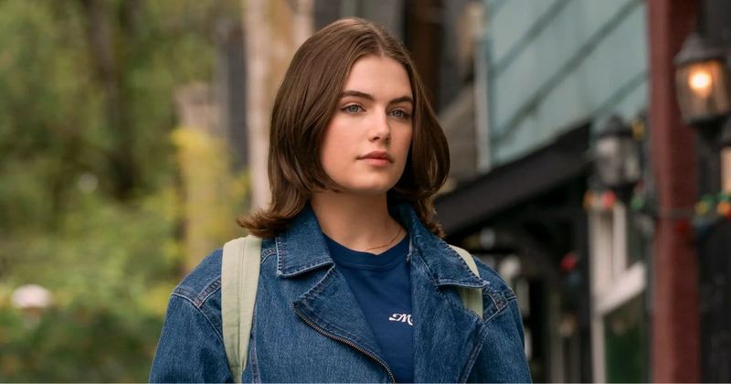 Does Ella Bright actually sing in 'Off Campus'? Revealing the truth behind Hannah's captivating vocals