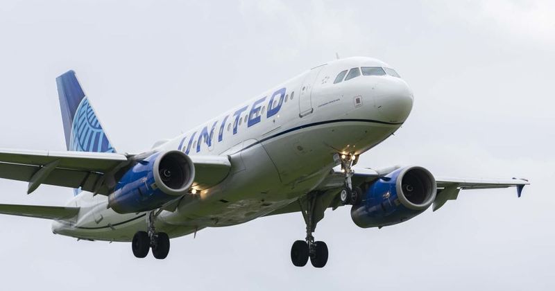 United Airlines flight diverted after passenger allegedly tries to breach cockpit