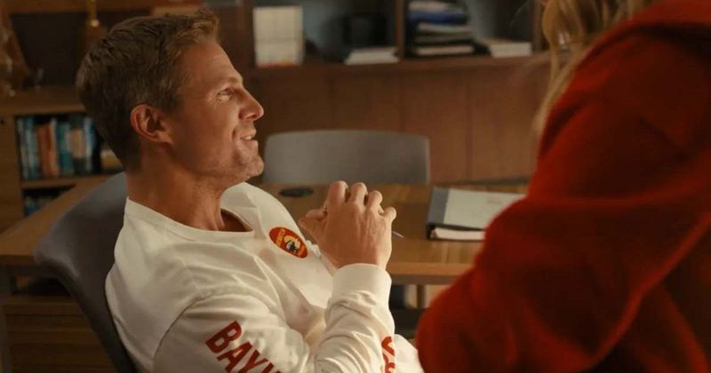 ‘Baywatch’ reboot gets first teaser as Fox reveals release window for Stephen Amell-led series