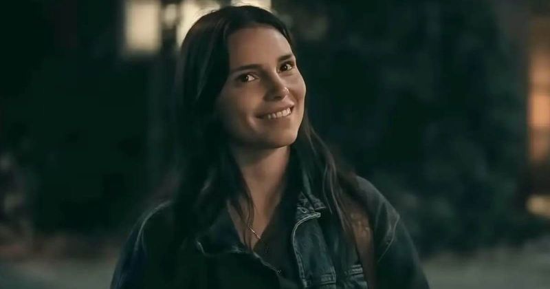 Why does Nikki walk backwards in ‘Obsession’? Curry Barker’s hit horror movie’s creepiest scene explained