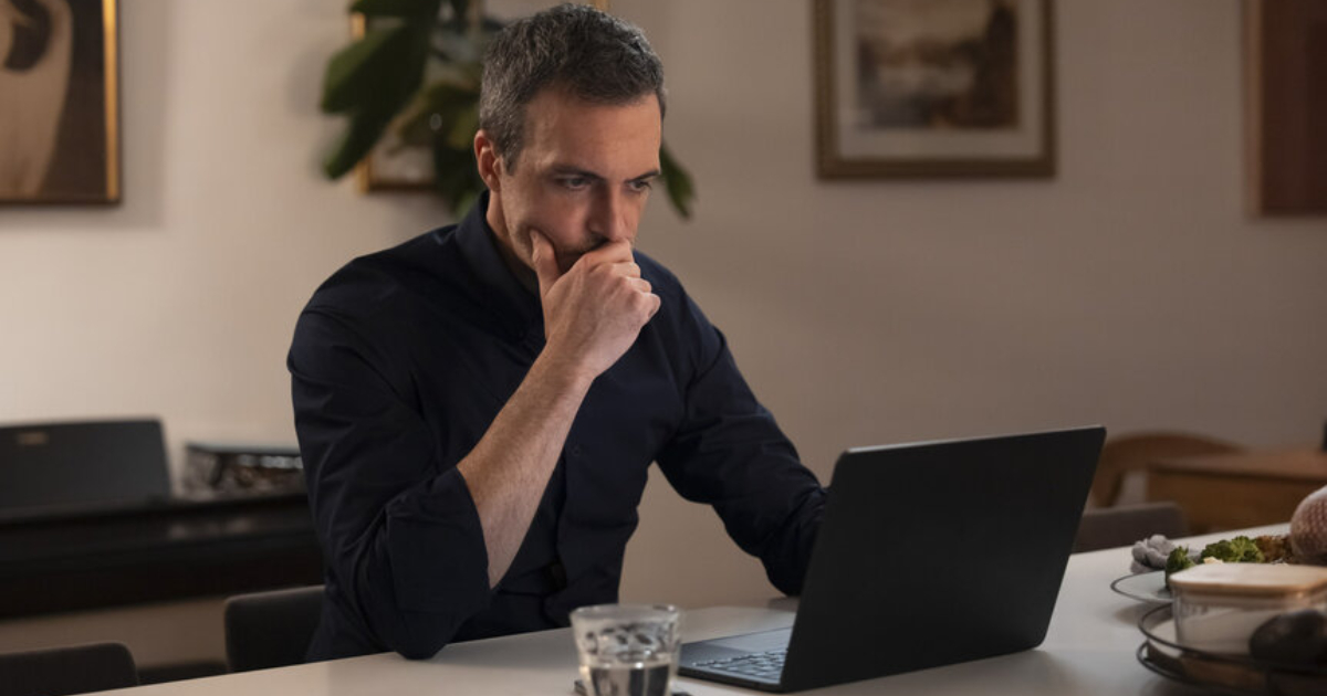 Reid Scott as Detective Vincent Riley in a still from 'Law & Order' Season 25 Episode 16 (Image Source: NBC | Photo by Virginia Sherwood)