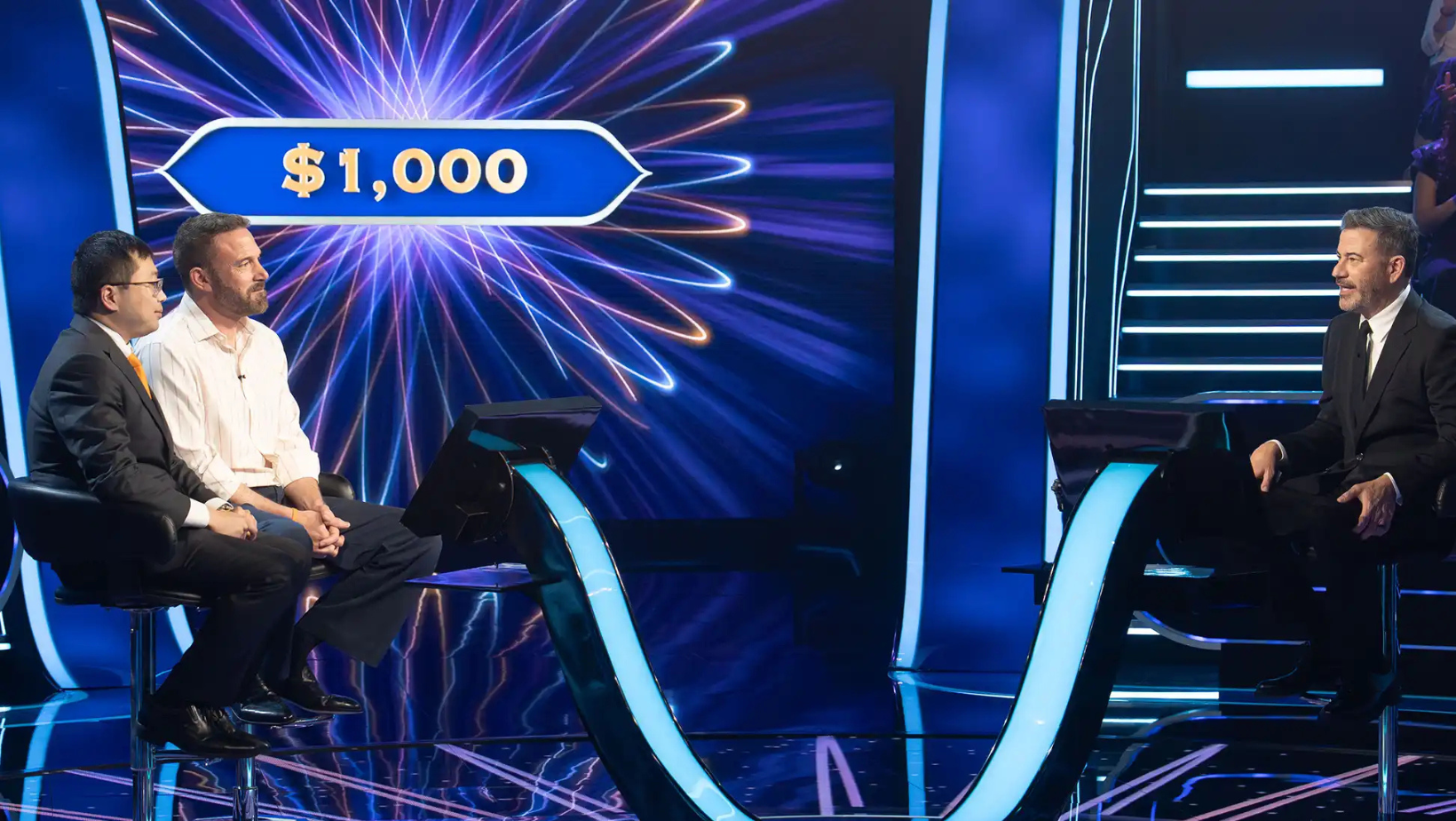 Still of Ben Affleck, Jimmy Kimmel and Jamie Ding in 'Who Wants to be a Millionaire'