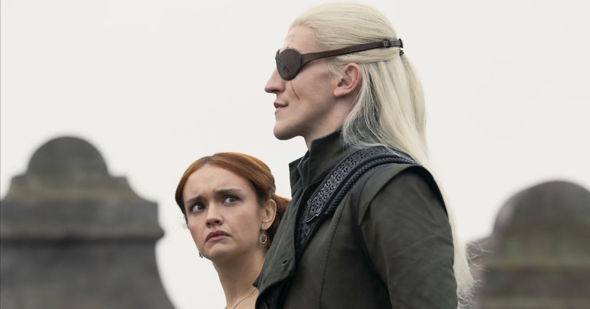 Olivia Cooke and Ewan Mitchell in a still from 'House of the Dragon'