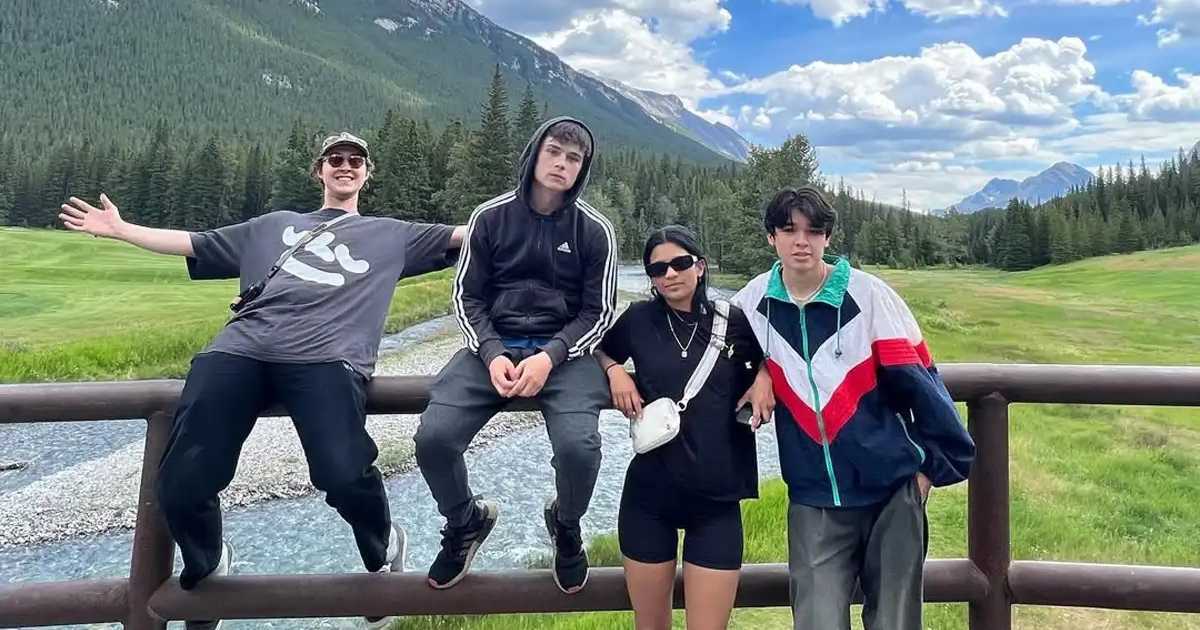 Connor Stanhope, Ashby Gentry, Nikki Rodriguez and Isaac Arellanes pose for a picture (Image Source: Instagram | Connor Stanhope)
