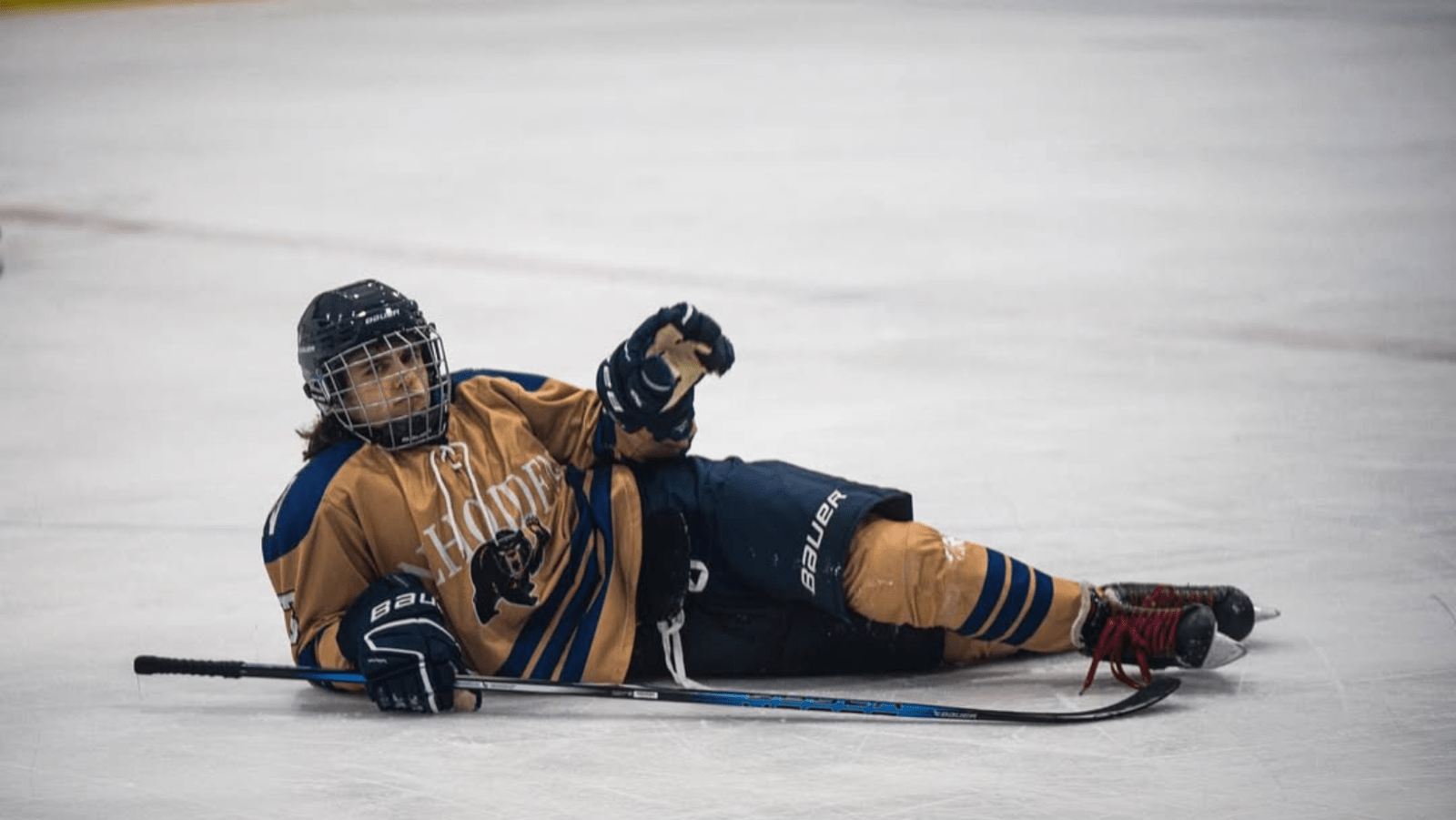 Charlie Gillespie takes to the ice in full hockey gear (Image Source: @charles_gillespie/Instagram)