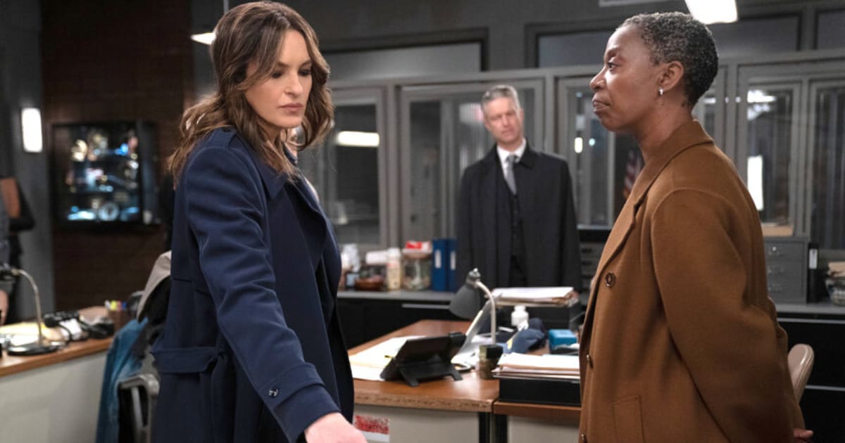 Mariska Hargitay as Capt. Olivia Benson, Peter Scanavino as A.D.A Dominick