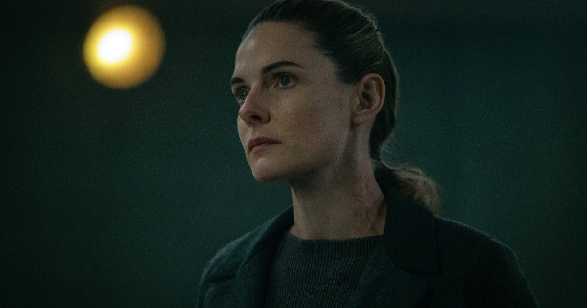 Rebecca Ferguson and Tim Robbins in a still from Silo Season 3 Episode 7 (Image Source: Apple TV+)