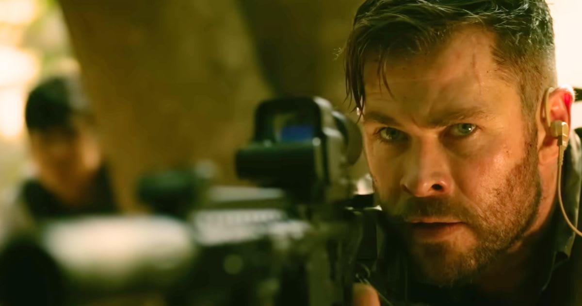 Chris Hemsworth as Tyler Rake in a still from 'Extraction'
