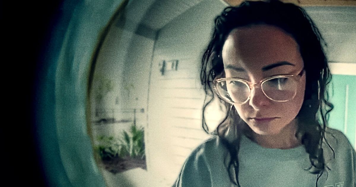 A still from ‘Death of the Pastor’s Wife’ (Image Source: Netflix)