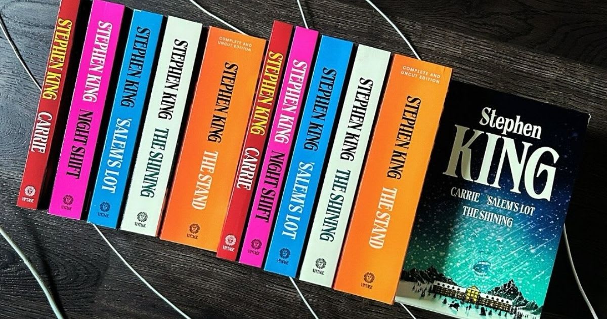 Books by Stephen King (Image Source: Instagram | @stephenking)