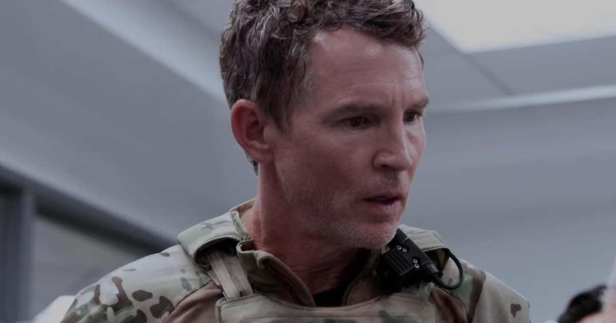 A still of Shawn Hatosy as Dr. Jack Abbott in 'The Pitt' (Cover Image Source: YouTube | HBO Max)