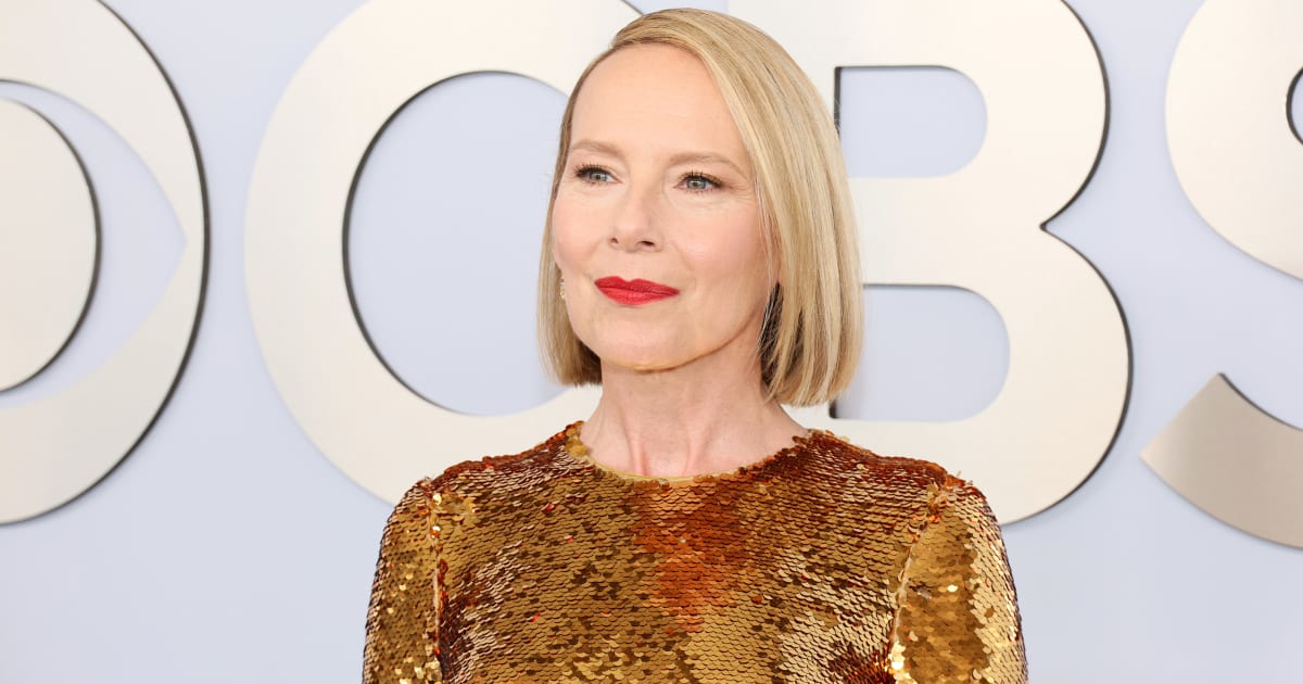 ‘The Office’ star Amy Ryan lands a major role in Netflix’s new true-story drama