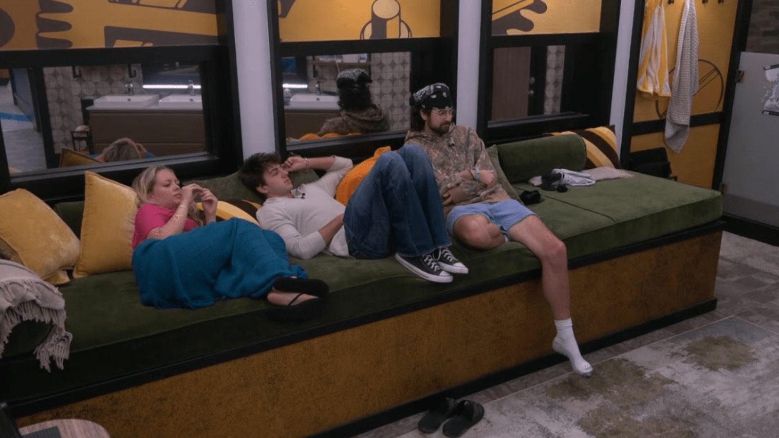 A still of Barrett, Drew, and Melody from the BB28 live feeds