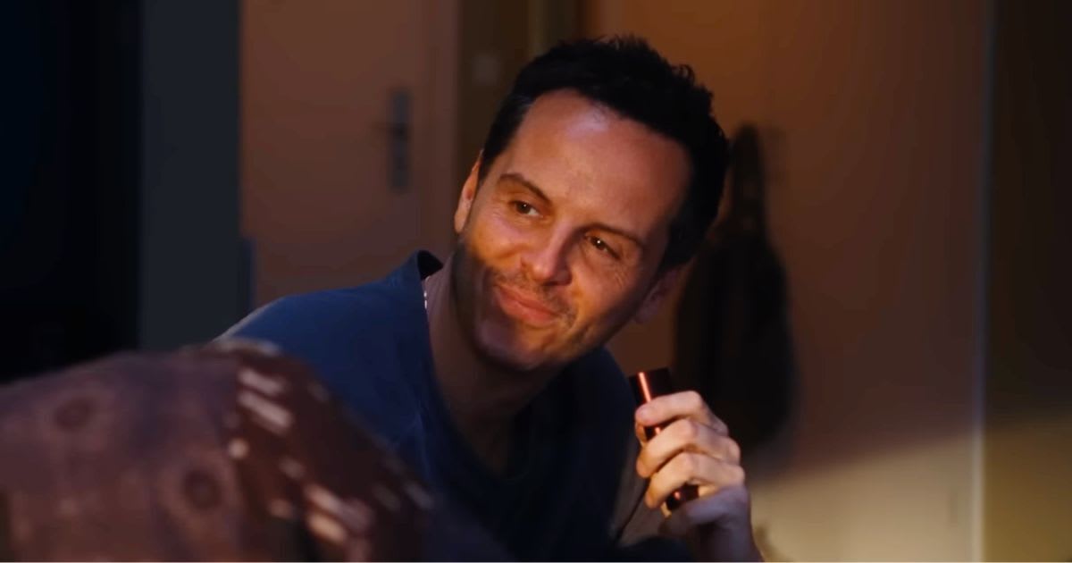Andrew Scott as Adam in a still from 'All of Us Strangers' (Image Source: YouTube | SearchlightPictures)