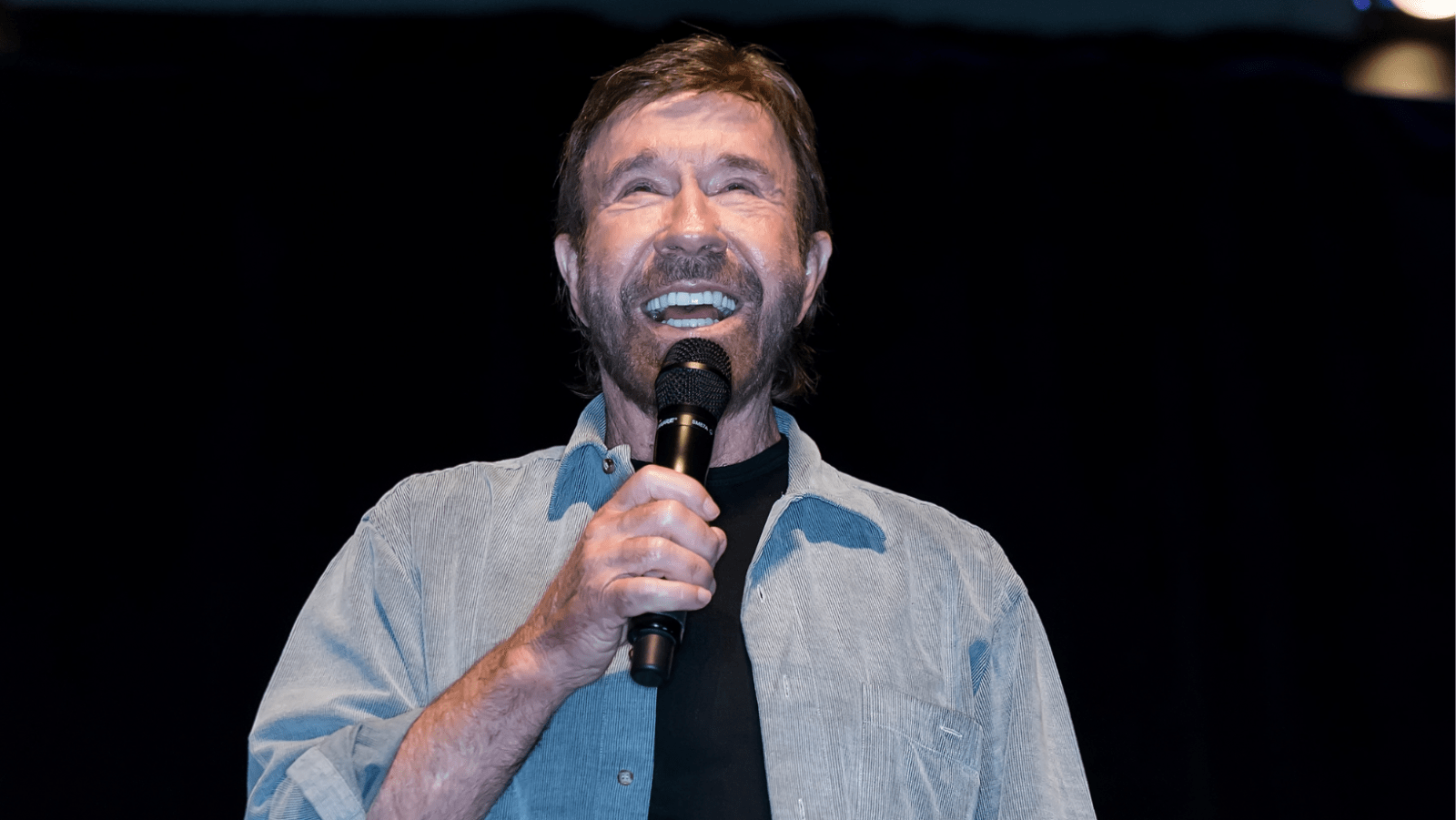 PHILADELPHIA, PA - JUNE 03: Martial artist/actor Chuck Norris make his Wizard World Comic Con debut during Wizard World Comic Con Philadelphia 2017 - Day 3 at Pennsylvania Convention Center on June 3, 2017 in Philadelphia, Pennsylvania. (Photo by Gilbert Carrasquillo/Getty Images)