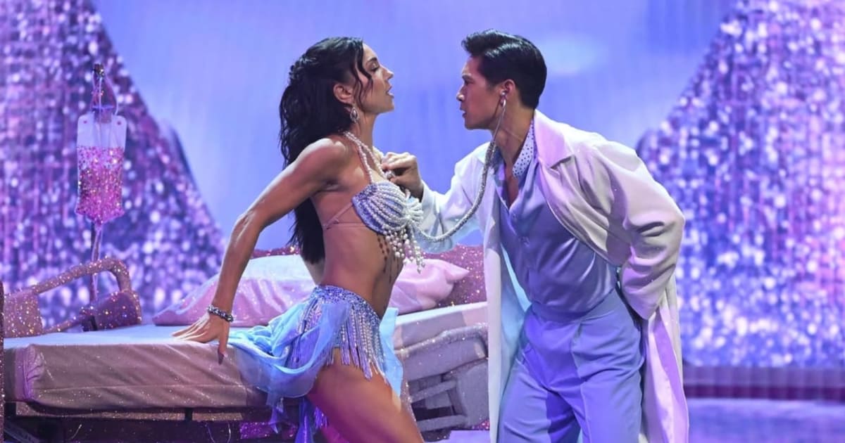 A still from ‘Dancing with the Stars’ Season 35 Premiere Night 1 featuring Harry Shum and Jenna Johnson (Image Source: Instagram | @dancingwiththestars)