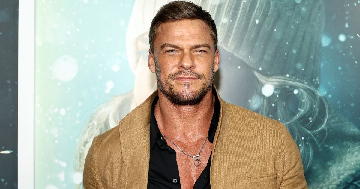 Alan Ritchson attends the Lionsgate's