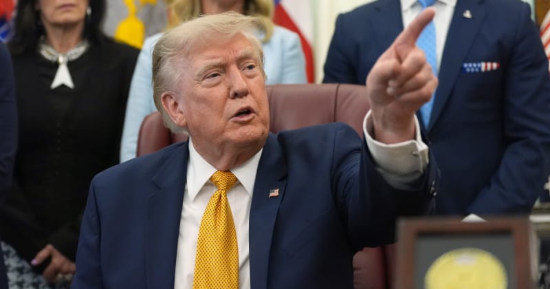 ‘Fake news is a threat to democracy’: Trump hits back as 3 outlets challenge White House ban 